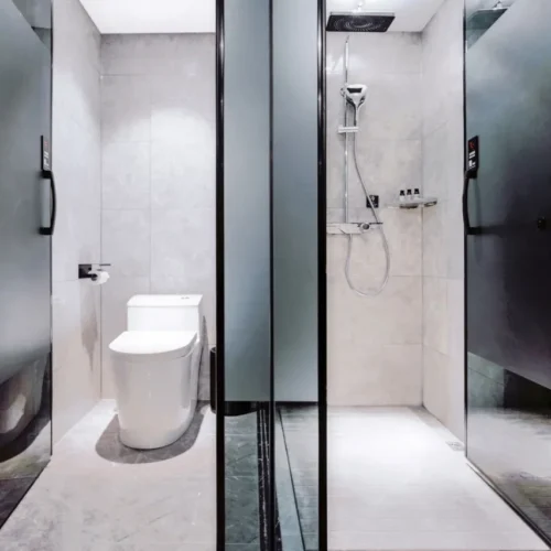 Family Theme Room With Spacious Play Area, LED UV Sterilization, And Children’s Play Tent