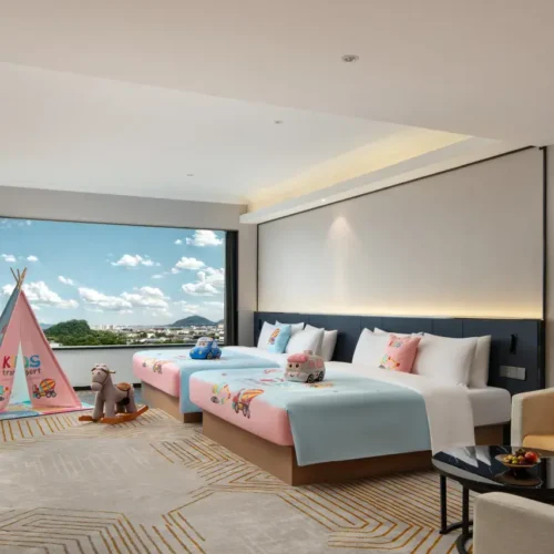 Family Theme Room With Spacious Play Area, LED UV Sterilization, And Children’s Play Tent