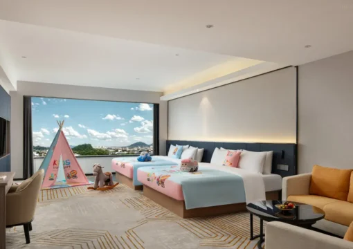 Family Theme Room With Spacious Play Area, LED UV Sterilization, And Children’s Play Tent