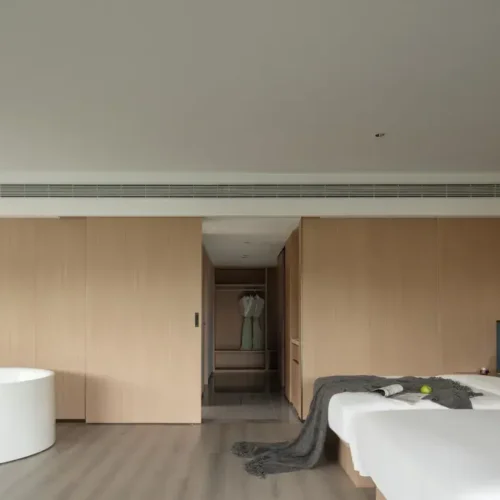 270° Forest-Themed Two-Bedroom Two-Bathroom Grand Family Suite With Super Large Round Bathtub And Leisure Couch