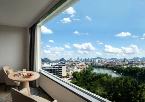 Four-Person City-View Family Room With Overlooking Cityscape And LED UV Sterilization