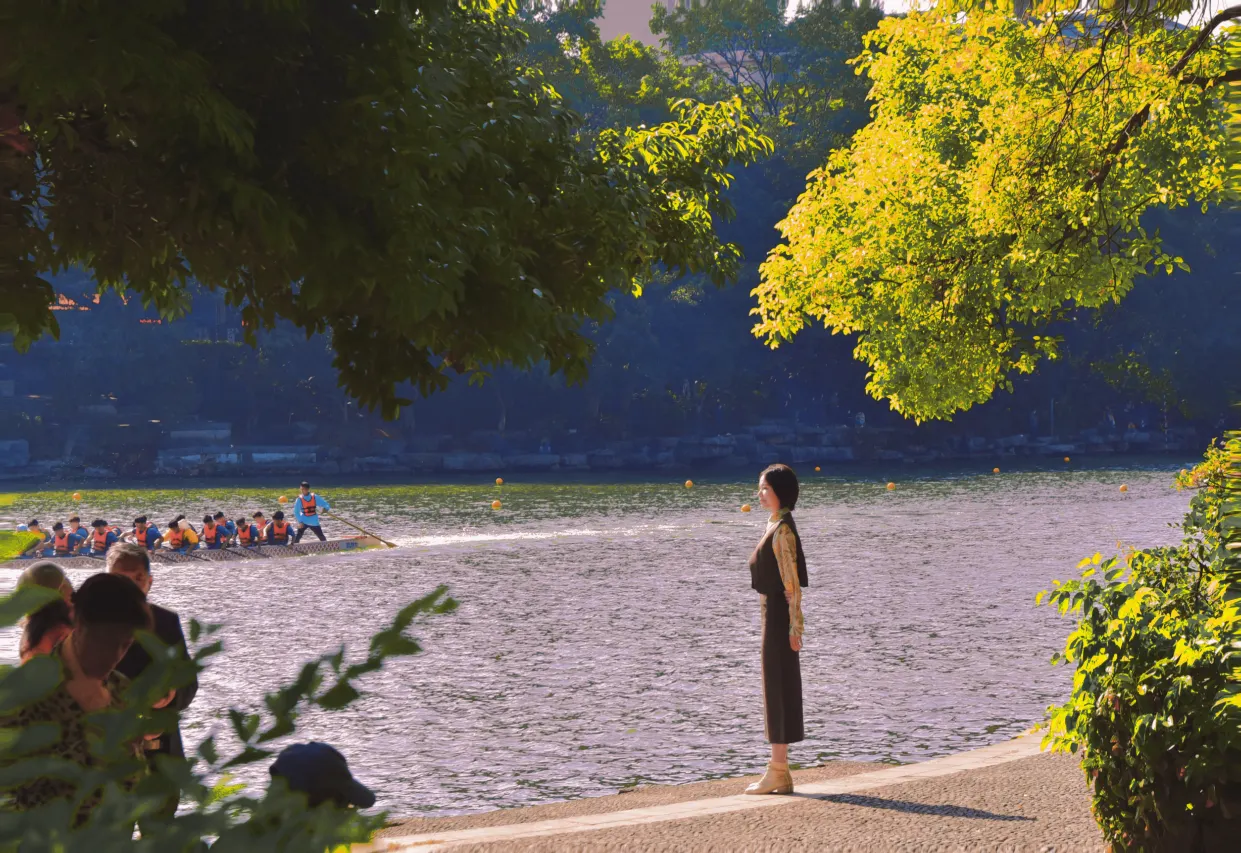 Sunrise Strolls Along the Two Rivers & Four Lakes: Your Private Waterfront Escape — A Morning Ritual Only Steps from LiCLOUDS HOTEL